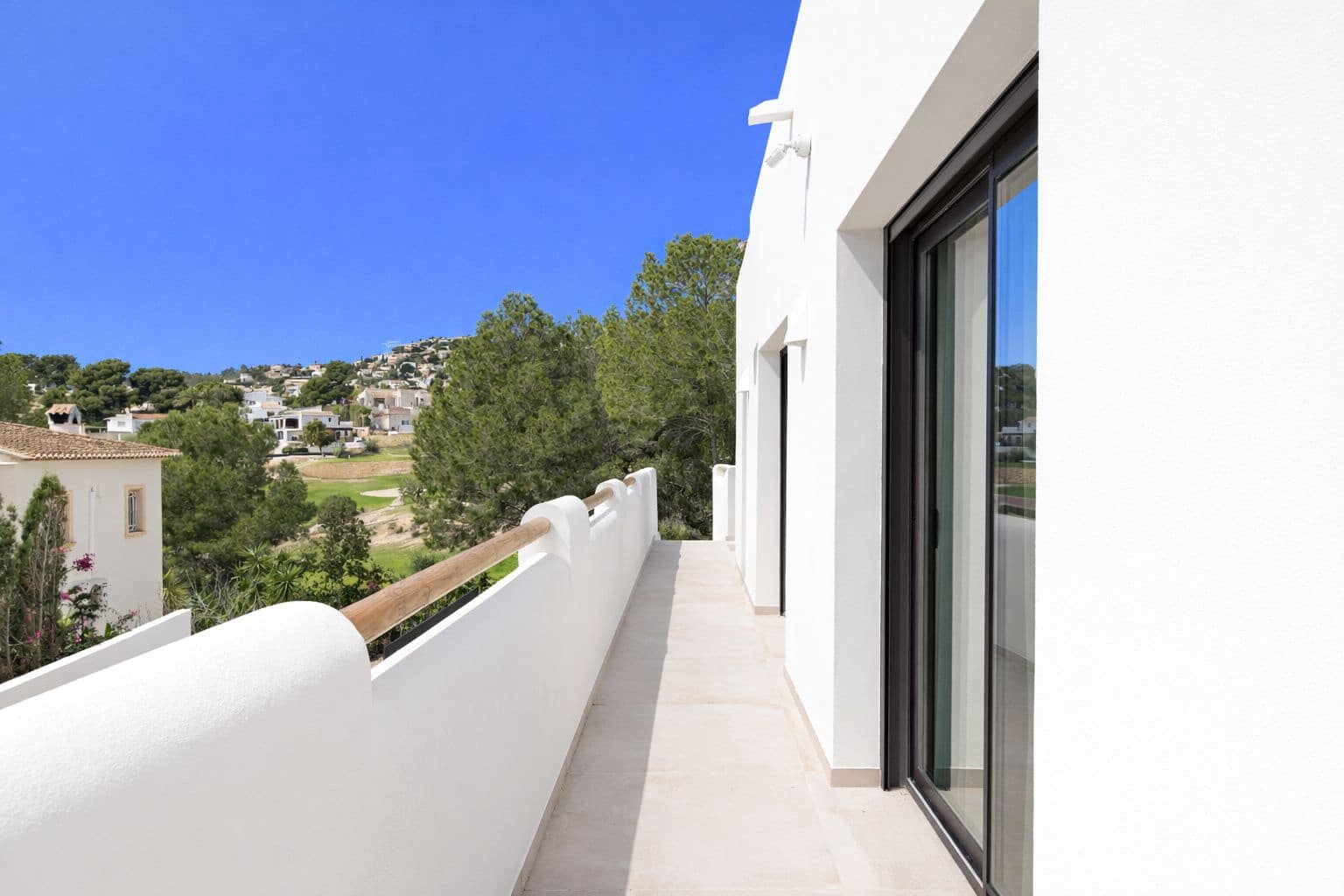 3 bedroom Villa for sale in Benissa with pool garage - € 995,000 (Ref: 9809907)