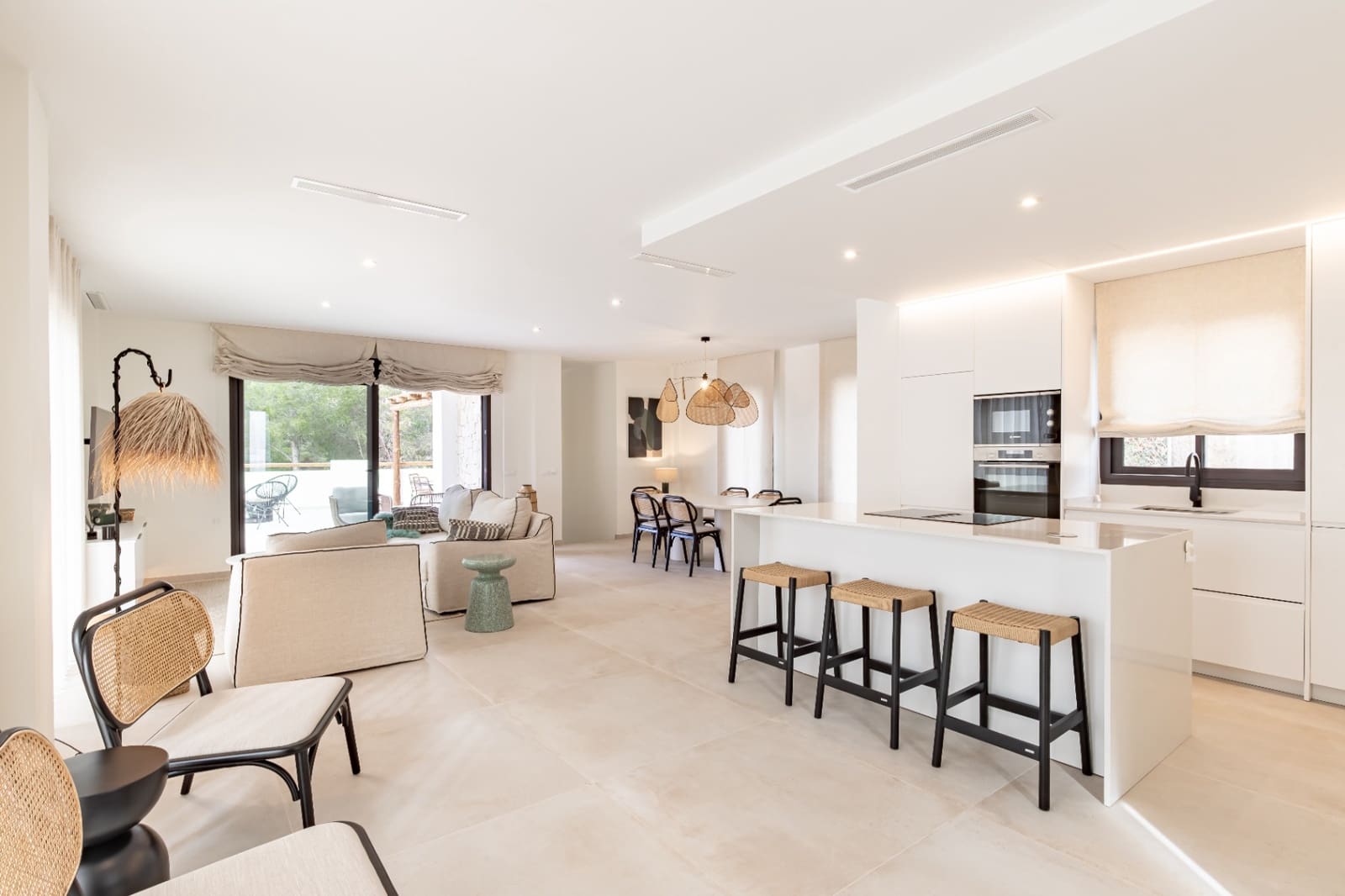 3 bedroom Villa for sale in Benissa with pool garage - € 995,000 (Ref: 9809907)