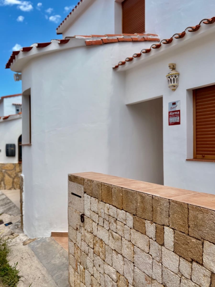 4 soveværelse Rækkehus til salg i Denia - € 340.000 (Ref: 9838740)