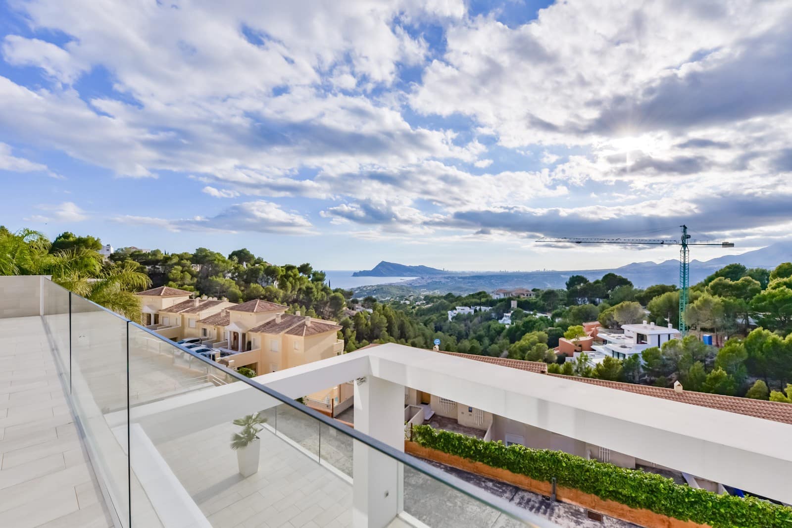 4 Zimmer Villa zu verkaufen in Altea mit Pool Garage - 1.500.000 € (Ref: 9880399)