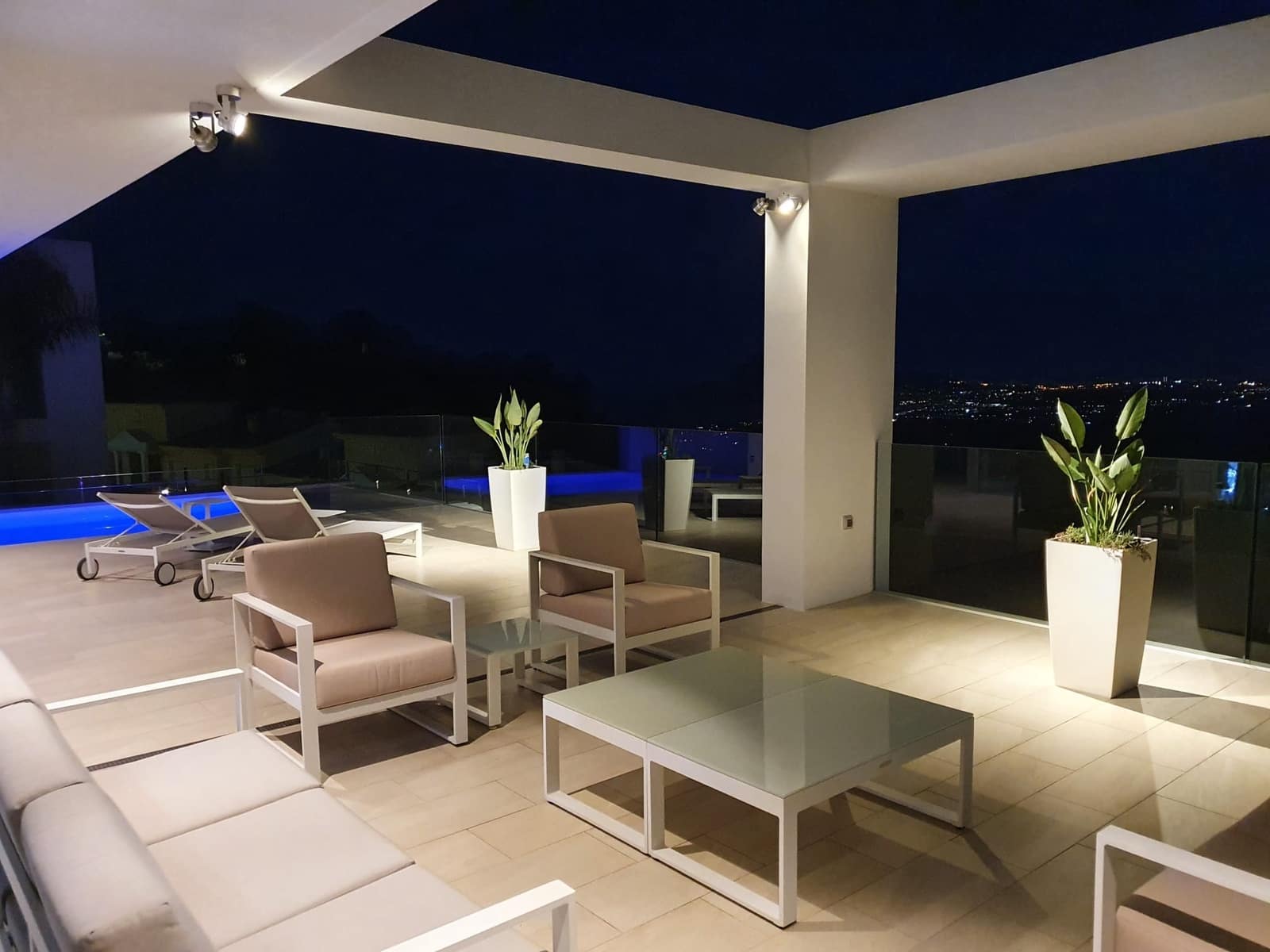 4 Zimmer Villa zu verkaufen in Altea mit Pool Garage - 1.500.000 € (Ref: 9880399)