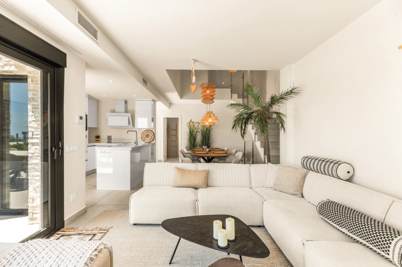 5 sypialnia Willa na sprzedaż w Polop z basenem garażem - 675 000 € (Ref: 9993680)