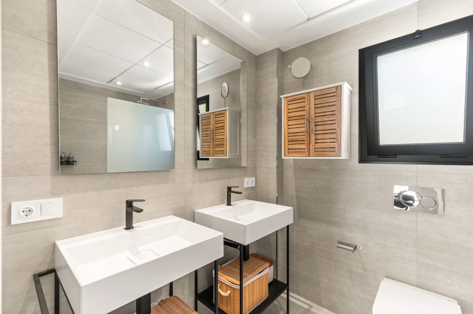 5 sypialnia Willa na sprzedaż w Polop z basenem garażem - 675 000 € (Ref: 9993680)