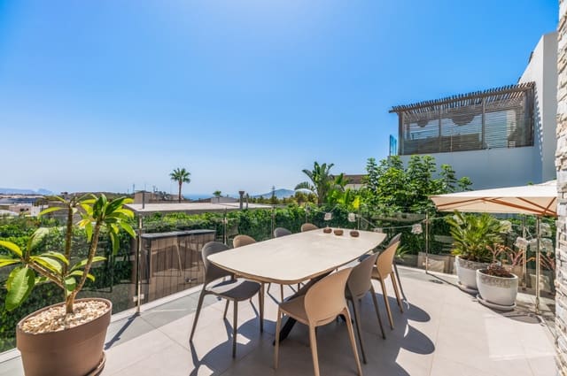 5 bedroom Villa for sale in Polop with pool garage - € 675,000 (Ref: 9993680)