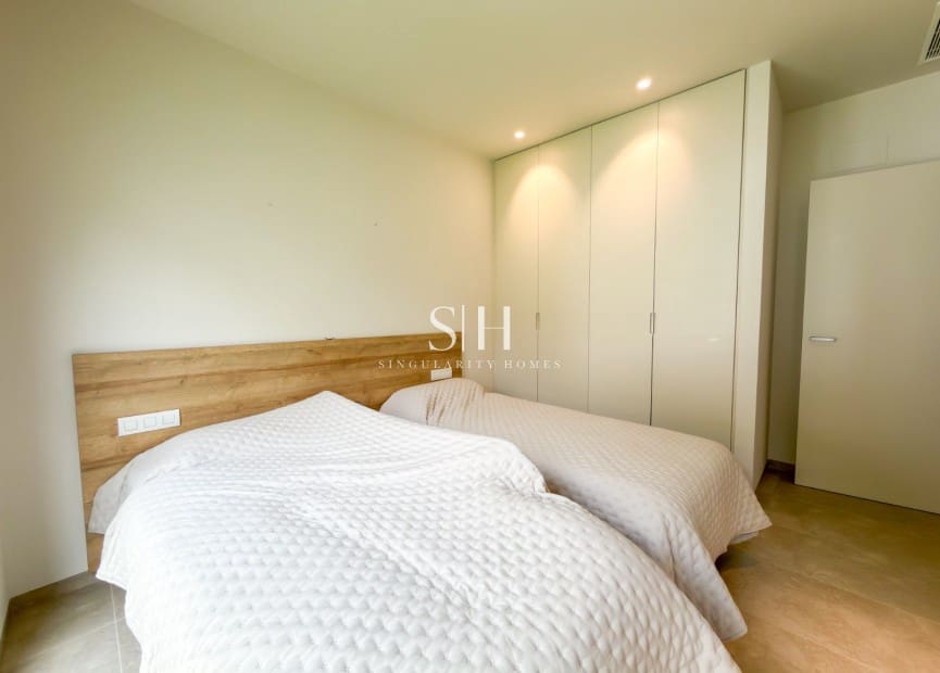 3 quarto Moradia para venda em Las Colinas Golf com piscina garagem - 995 000 € (Ref: 10001223)