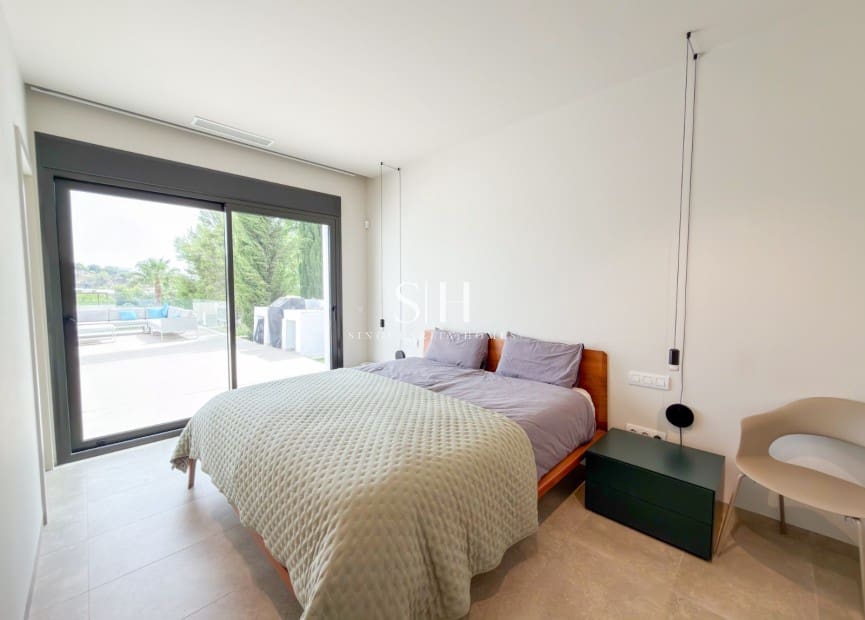 3 quarto Moradia para venda em Las Colinas Golf com piscina garagem - 995 000 € (Ref: 10001223)
