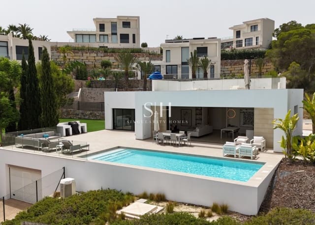 Chalet de 3 habitaciones en Las Colinas Golf, Orihuela en venta con piscina garaje - 995.000 € (Ref: 10001223)