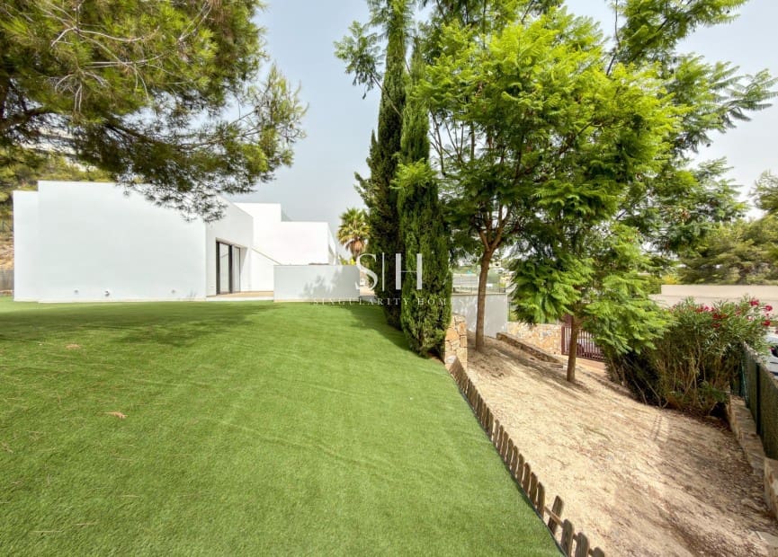 3 quarto Moradia para venda em Las Colinas Golf com piscina garagem - 995 000 € (Ref: 10001223)