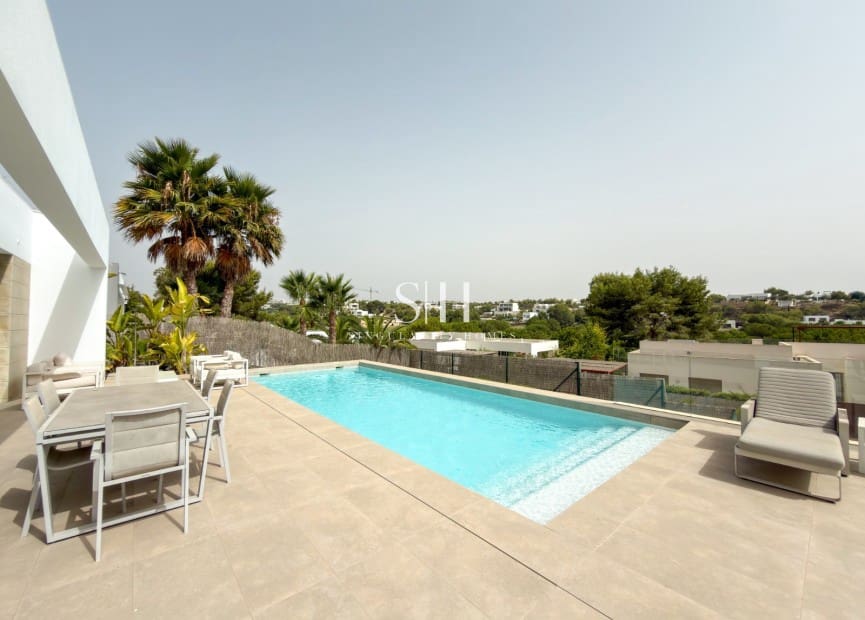 3 quarto Moradia para venda em Las Colinas Golf com piscina garagem - 995 000 € (Ref: 10001223)