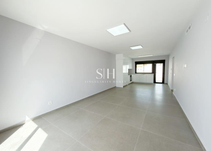 3 bedroom Villa for sale in La Siesta with pool garage - € 499,000 (Ref: 10002559)