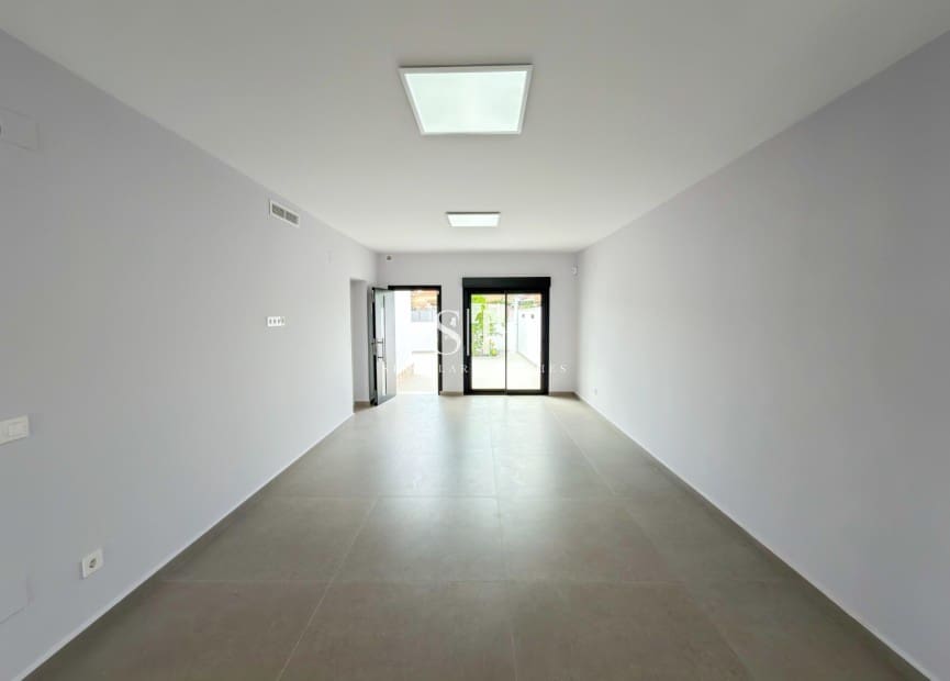 3 bedroom Villa for sale in La Siesta with pool garage - € 499,000 (Ref: 10002559)