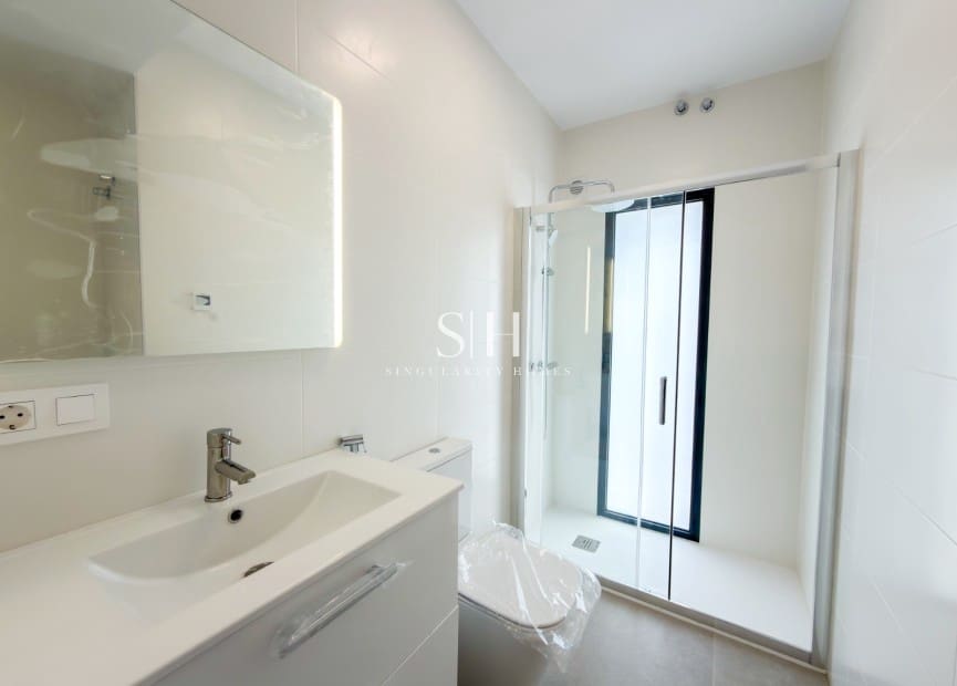 3 bedroom Villa for sale in La Siesta with pool garage - € 499,000 (Ref: 10002559)