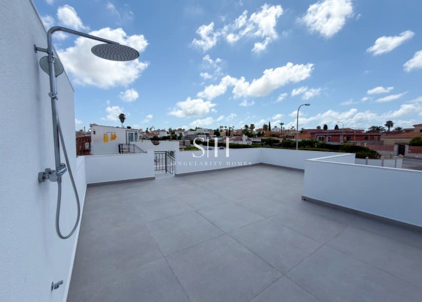 3 bedroom Villa for sale in La Siesta with pool garage - € 499,000 (Ref: 10002559)