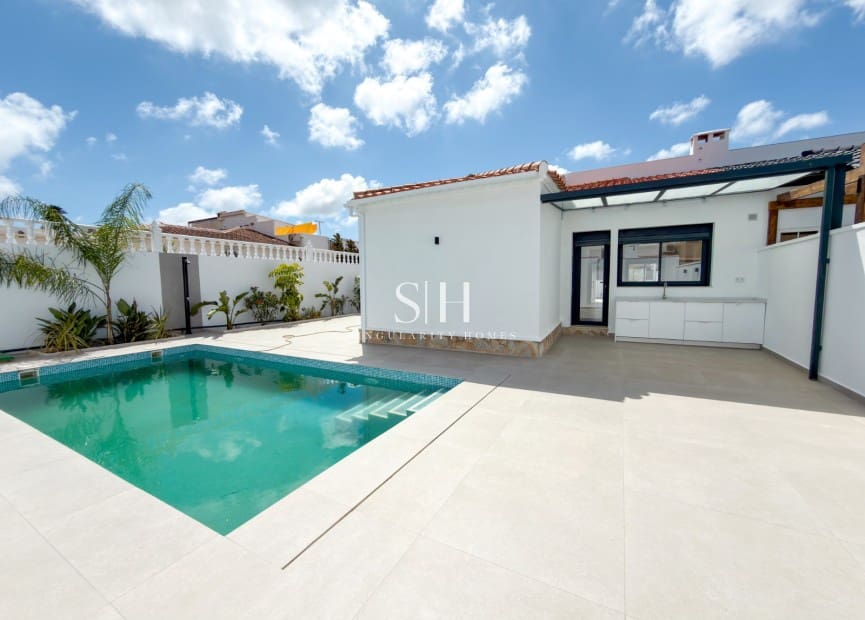 3 bedroom Villa for sale in La Siesta with pool garage - € 499,000 (Ref: 10002559)