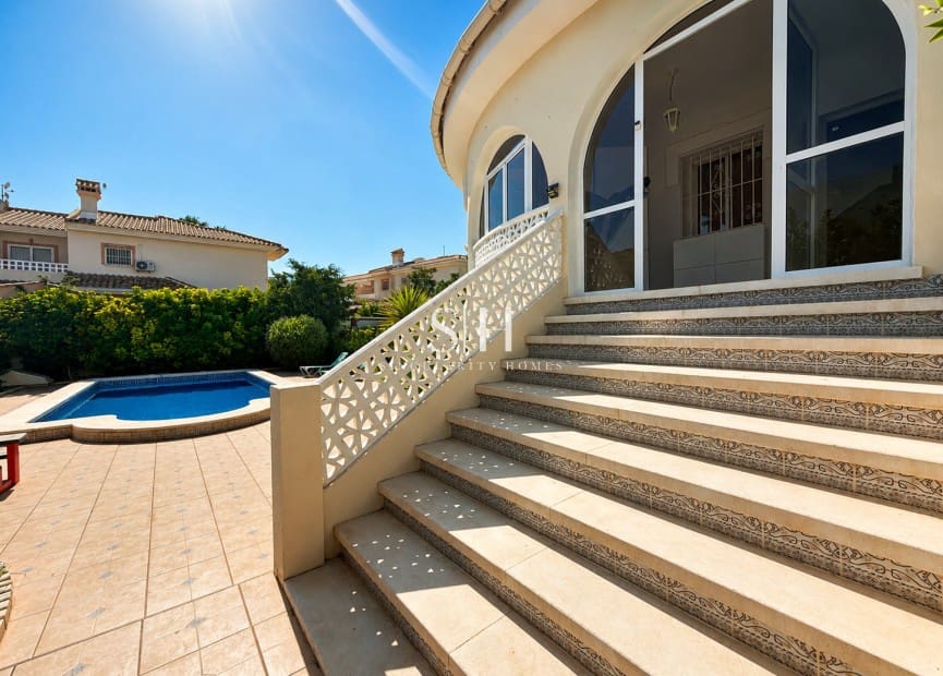 3 chambre Villa/Maison à vendre à Ciudad Quesada avec piscine garage - 450 000 € (Ref: 10006112)