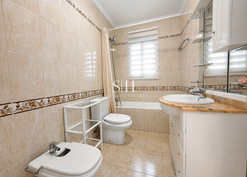 3 chambre Villa/Maison à vendre à Ciudad Quesada avec piscine garage - 450 000 € (Ref: 10006112)