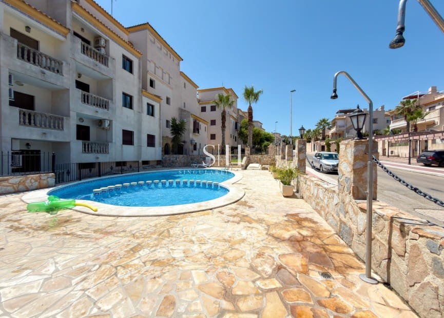 3 soveværelse Lejlighed til salg i Las Ramblas Golf med swimmingpool garage - € 310.000 (Ref: 10006131)