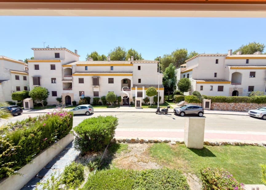 3 soveværelse Lejlighed til salg i Las Ramblas Golf med swimmingpool garage - € 310.000 (Ref: 10006131)