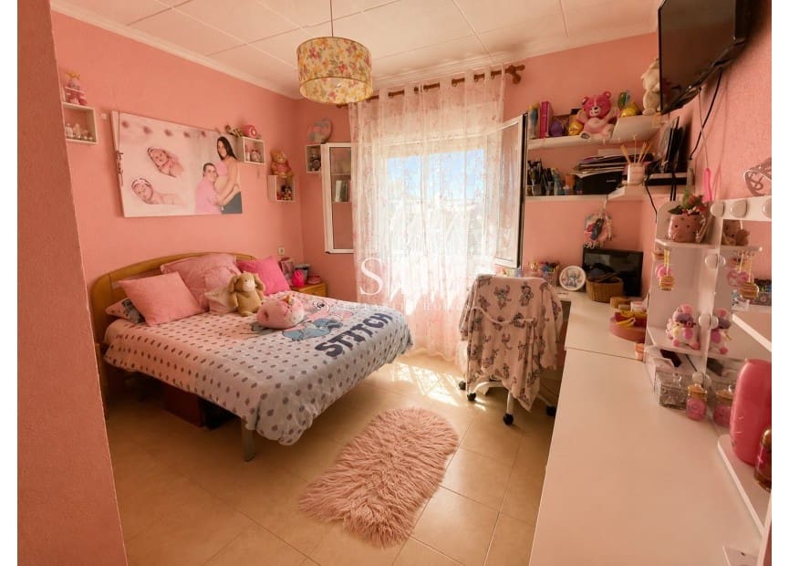 5 Zimmer Villa zu verkaufen in Torrevieja mit Pool Garage - 399.000 € (Ref: 10008101)