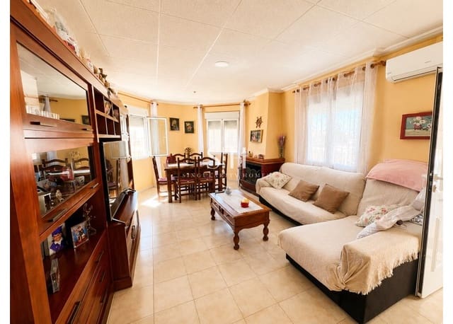 5 Zimmer Villa zu verkaufen in El Chaparral, Torrevieja mit Pool Garage - 399.000 € (Ref: 10008101)
