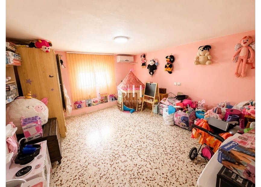 5 Zimmer Villa zu verkaufen in Torrevieja mit Pool Garage - 399.000 € (Ref: 10008101)