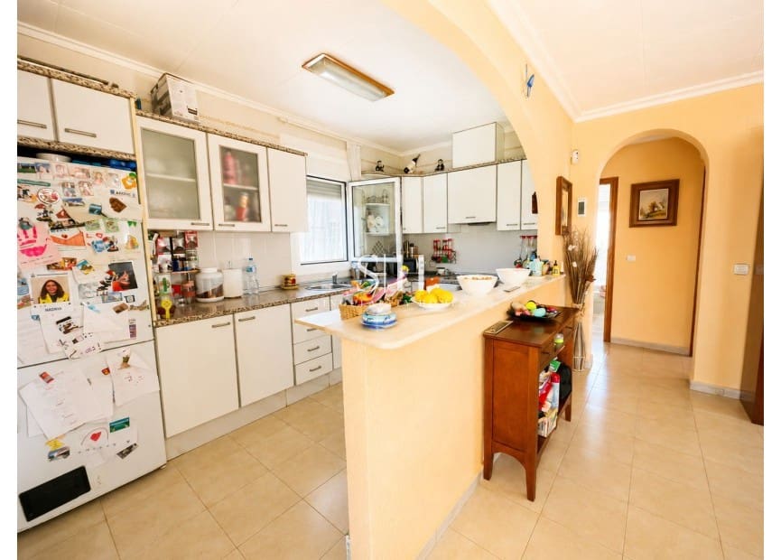 5 Zimmer Villa zu verkaufen in Torrevieja mit Pool Garage - 399.000 € (Ref: 10008101)