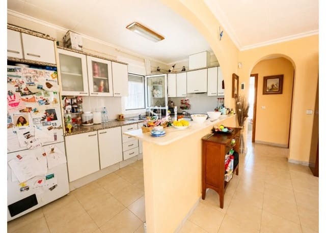 5 Zimmer Villa zu verkaufen in El Chaparral, Torrevieja mit Pool Garage - 399.000 € (Ref: 10008101)