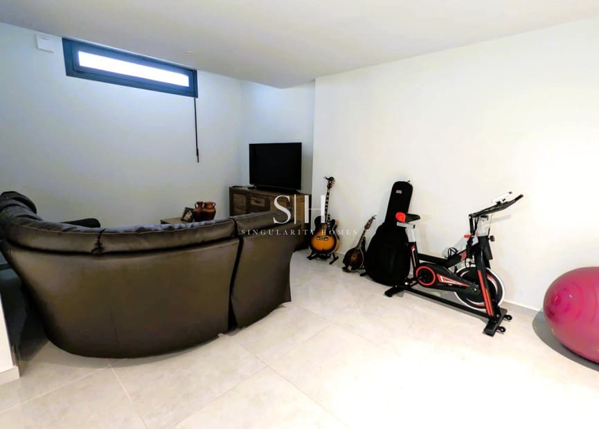 Chalet de 4 habitaciones en Orihuela Costa en venta con piscina - 499.950 € (Ref: 10008102)