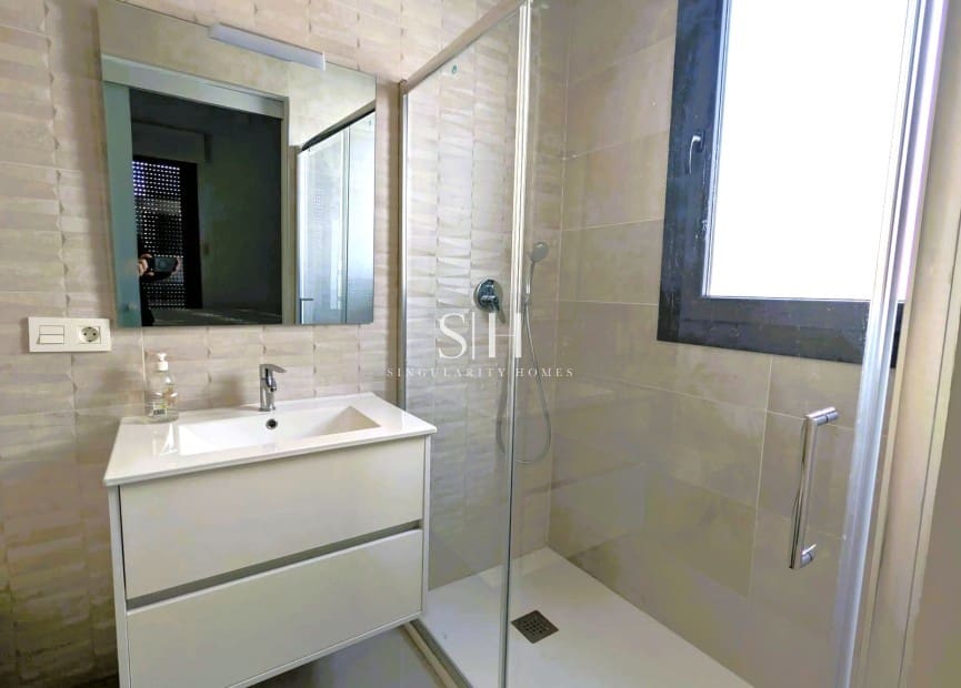 Chalet de 4 habitaciones en Orihuela Costa en venta con piscina - 499.950 € (Ref: 10008102)