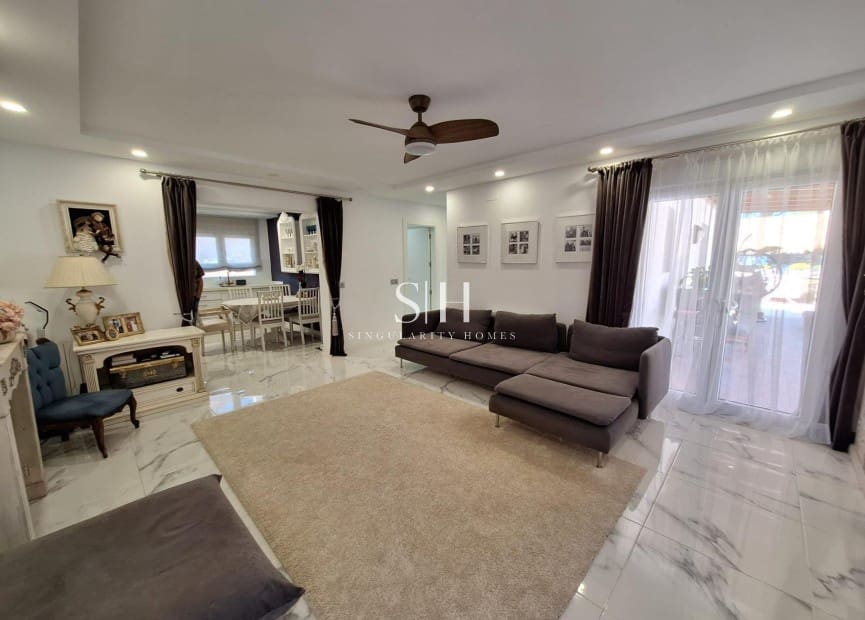 3 sovrum Villa till salu i Pinar de Campoverde med pool - 475 000 € (Ref: 10021601)
