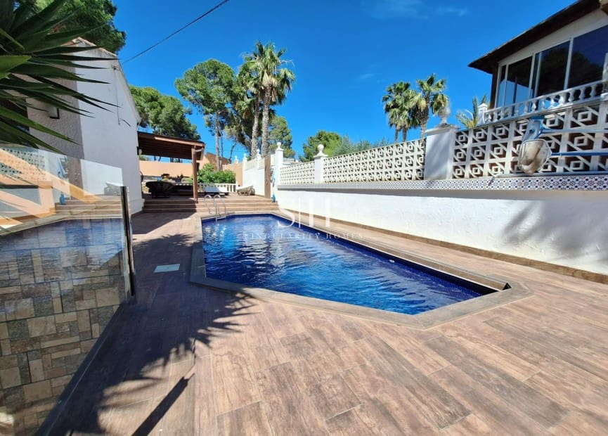 3 sovrum Villa till salu i Pinar de Campoverde med pool - 475 000 € (Ref: 10021601)