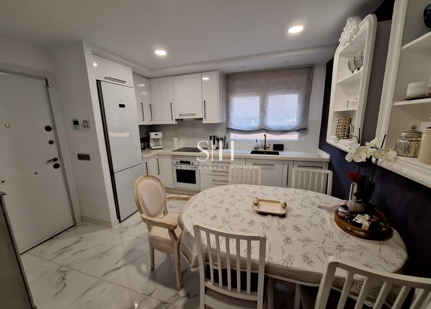 3 sovrum Villa till salu i Pinar de Campoverde med pool - 475 000 € (Ref: 10021601)