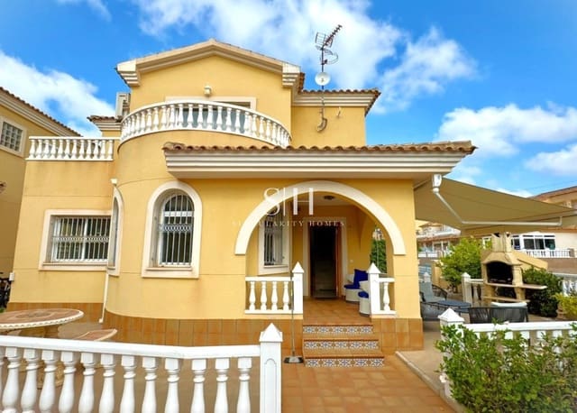 3 soveværelse Villa til salg i Villamartin, Orihuela med swimmingpool garage - € 339.000 (Ref: 10021603)