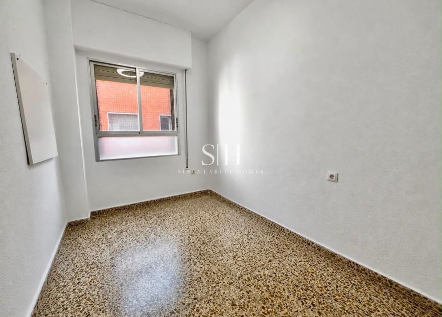 4 slaapkamer Appartement te koop in Guardamar del Segura met garage - € 195.000 (Ref: 10021605)