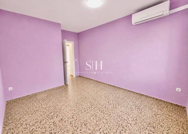 4 slaapkamer Appartement te koop in Guardamar Playa, Guardamar del Segura met garage - € 195.000 (Ref: 10021605)