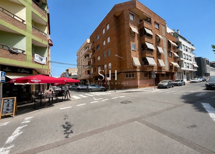 4 slaapkamer Appartement te koop in Guardamar del Segura met garage - € 195.000 (Ref: 10021605)