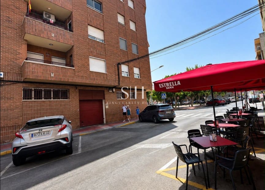 4 slaapkamer Appartement te koop in Guardamar del Segura met garage - € 195.000 (Ref: 10021605)
