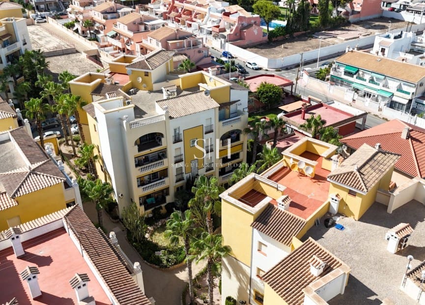 3 chambre Appartement à vendre à Torrevieja avec piscine - 319 900 € (Ref: 10024791)