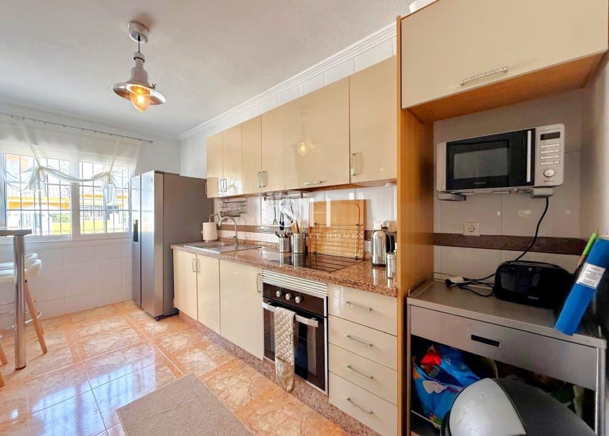 2 bedroom Apartment for sale in Villamartin with pool - € 199,000 (Ref: 10026552)
