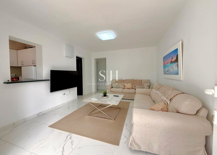 4 Zimmer Haus zu verkaufen in Villamartin mit Pool - 325.000 € (Ref: 10026555)
