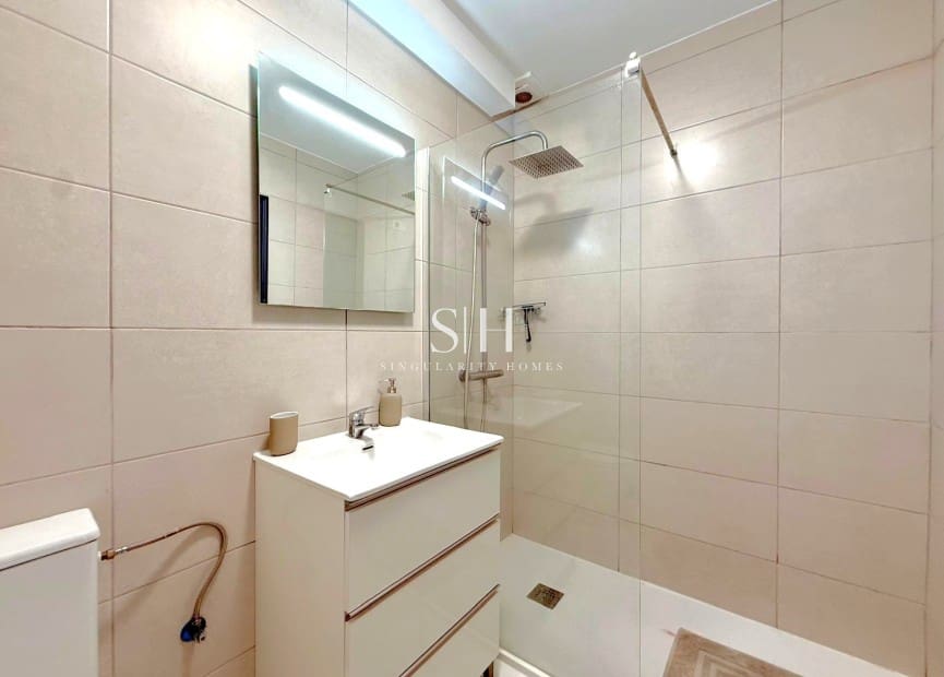 4 Zimmer Haus zu verkaufen in Villamartin mit Pool - 325.000 € (Ref: 10026555)