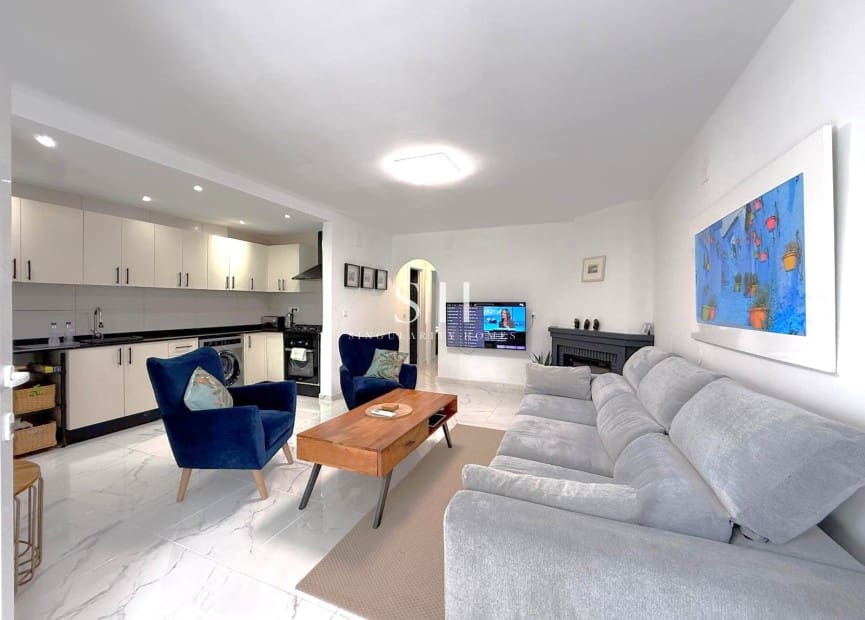 4 Zimmer Haus zu verkaufen in Villamartin mit Pool - 325.000 € (Ref: 10026555)