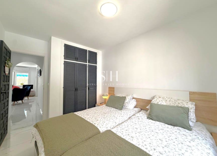 4 Zimmer Haus zu verkaufen in Villamartin mit Pool - 325.000 € (Ref: 10026555)