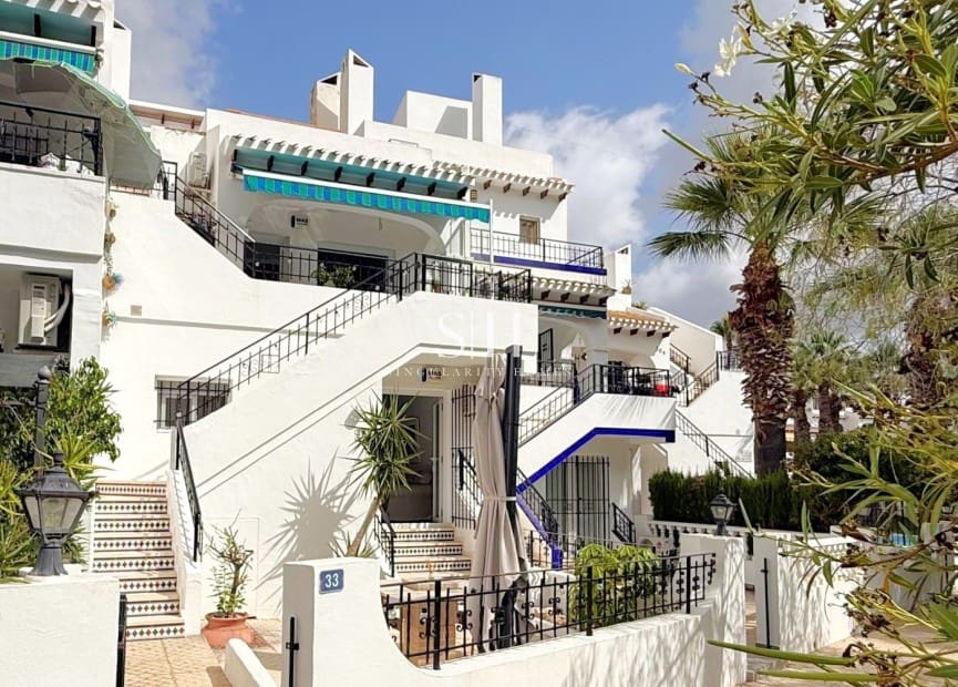 4 Zimmer Haus zu verkaufen in Villamartin mit Pool - 325.000 € (Ref: 10026555)