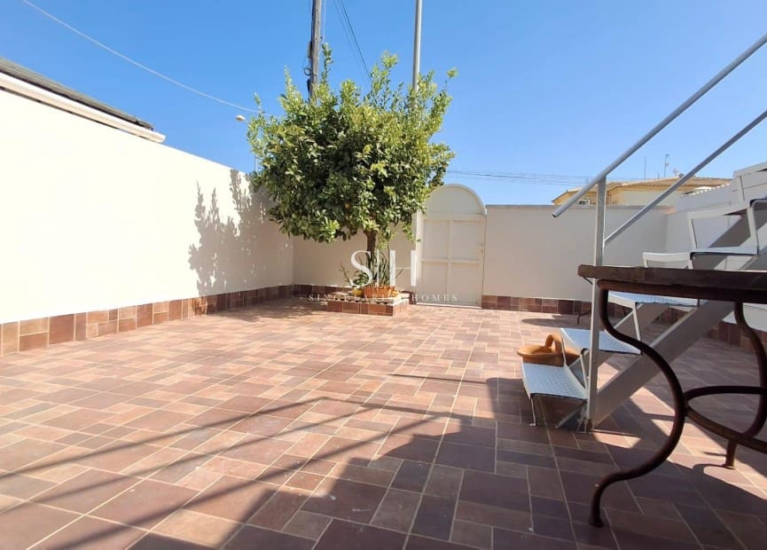 Casa de 3 habitaciones en Playa Flamenca en venta - 204.000 € (Ref: 10026560)