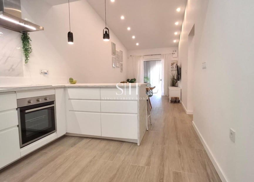 Casa de 3 habitaciones en Playa Flamenca en venta - 204.000 € (Ref: 10026560)