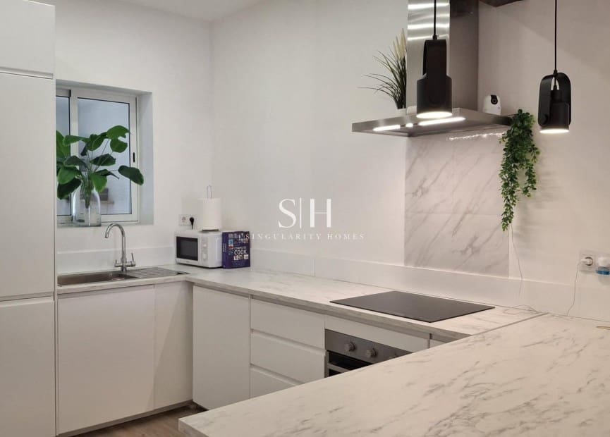 Casa de 3 habitaciones en Playa Flamenca en venta - 204.000 € (Ref: 10026560)