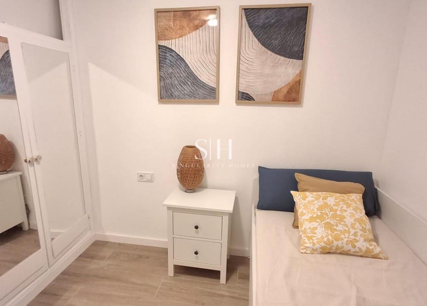 Casa de 3 habitaciones en Playa Flamenca en venta - 204.000 € (Ref: 10026560)