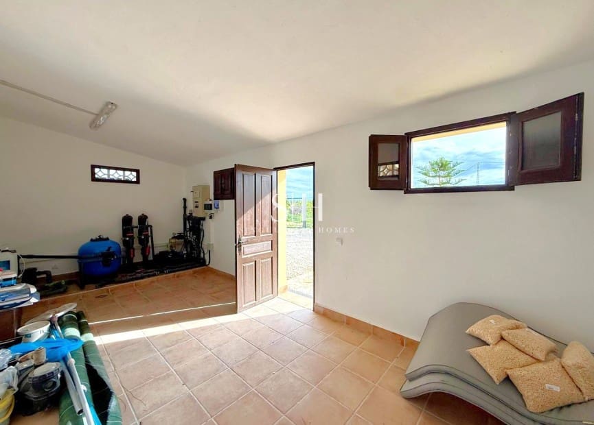 3 bedroom Villa for sale in San Miguel de Salinas with pool garage - € 875,000 (Ref: 10026604)