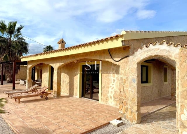 3 bedroom Villa for sale in San Miguel de Salinas with pool garage - € 875,000 (Ref: 10026604)